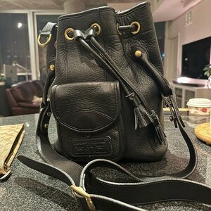 Authentic Vintage  Dooney and Bourke Black Leather Bucket bag